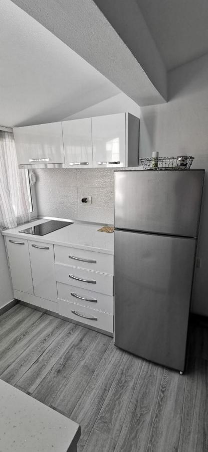 Mimoza Appartament Apartment Golem (Tirana)