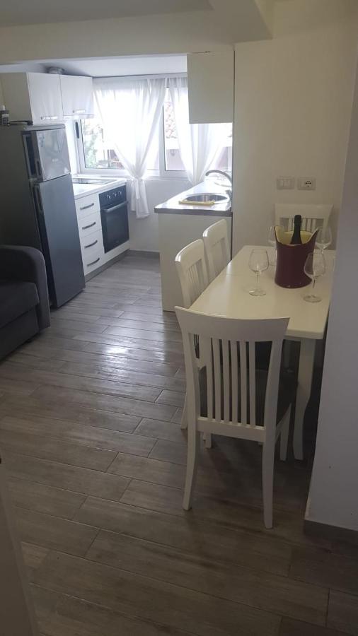 Mimoza Appartament Apartment